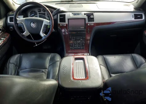 2012 Cadillac Escalade Premium z USA, uszkodzony, nr VIN 1GYS4CEF2CR307885